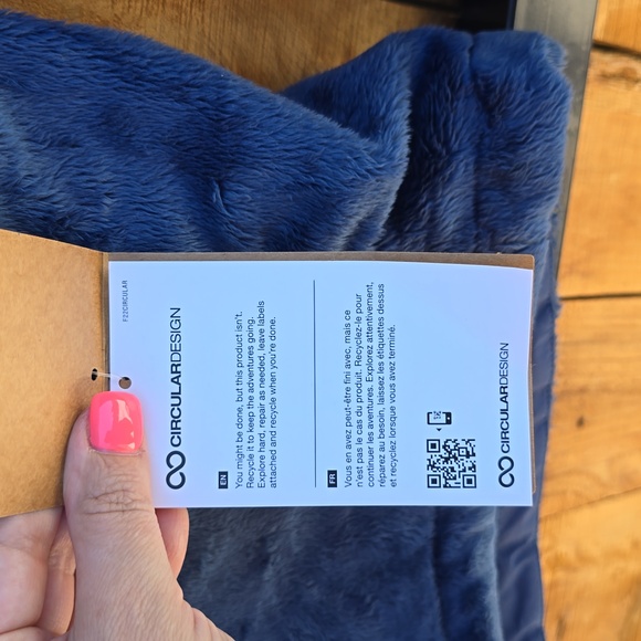 NWT The North Face Osito 1/4 Zip Pullover Jacket Coat Shady Blue Size S Pocket** - Picture 3 of 5